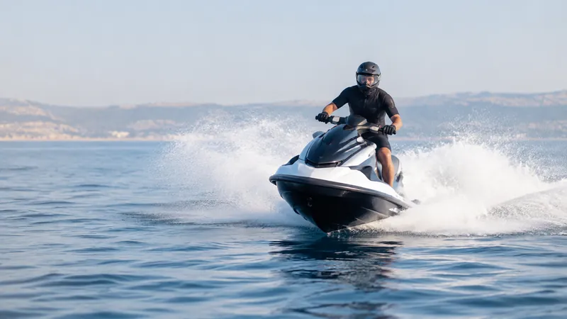Jet-ski en mer